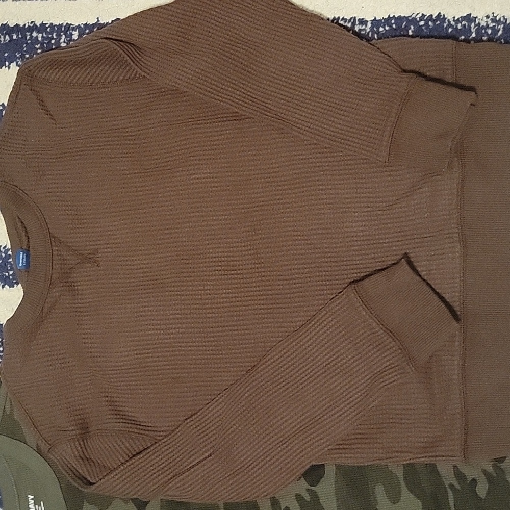 Old Navy Waffle Knit Tops - Picture 2 of 5